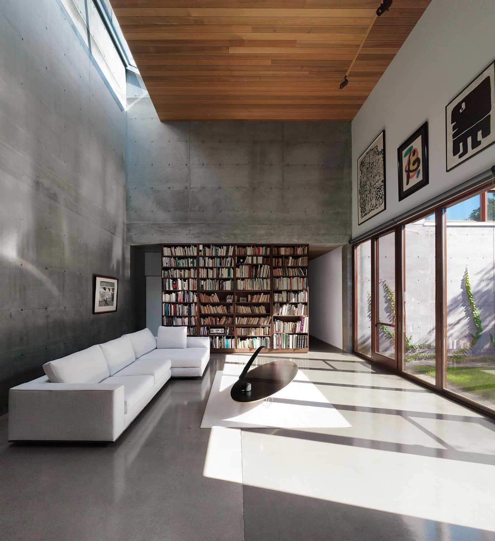 Minimalist dwelling in Montreal designed with concrete and wood